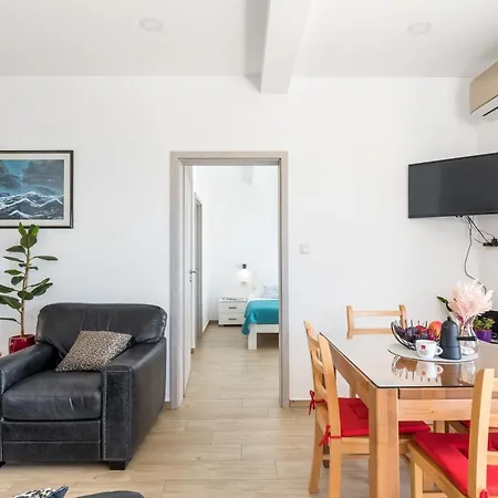Apartment Luxurious Bona Fide Mimice