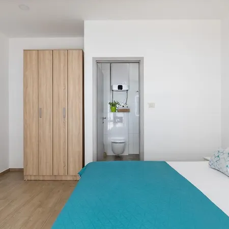 Bona Fide Sea View Apartmán